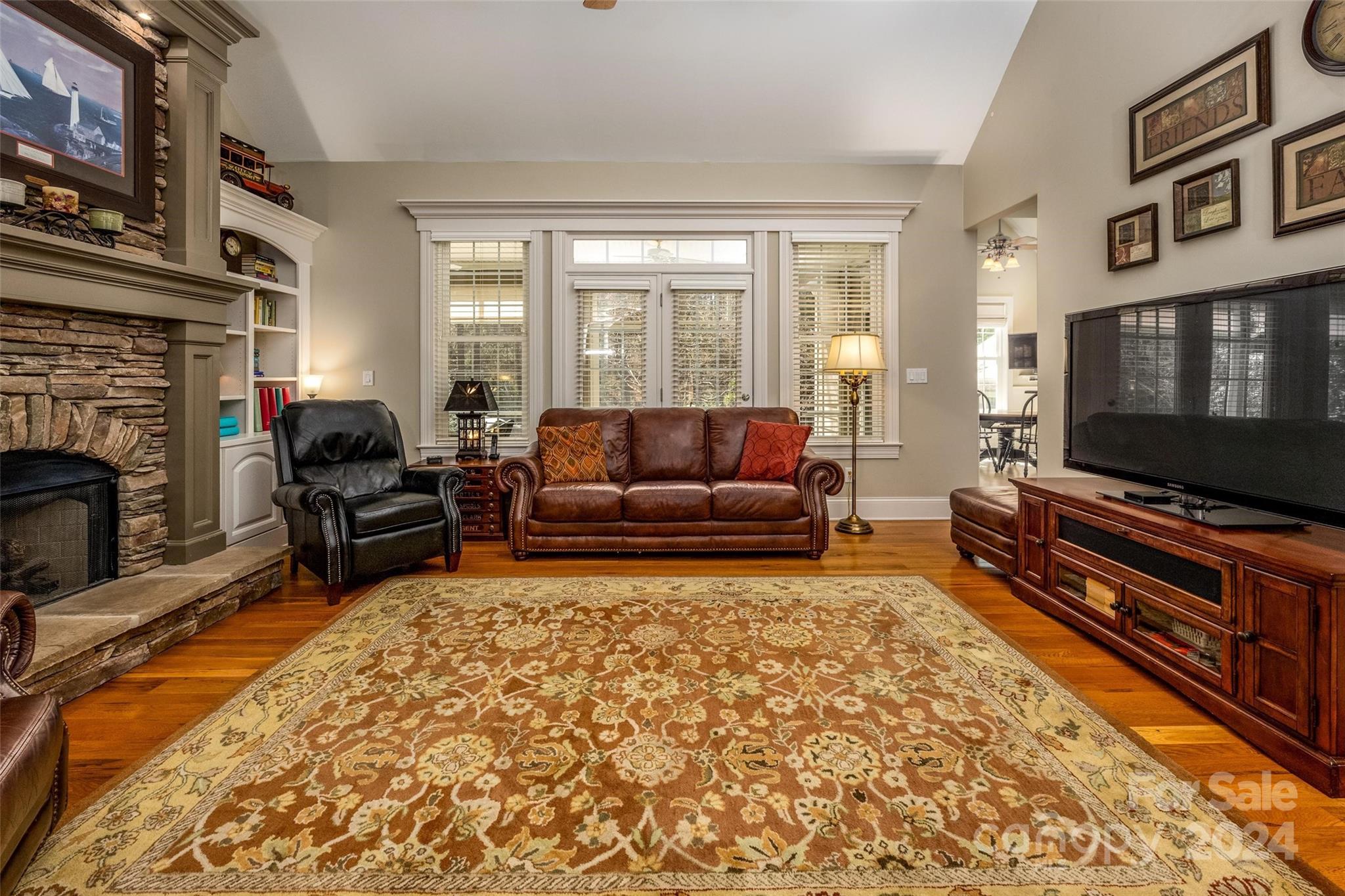 Lakepointe North - Residential