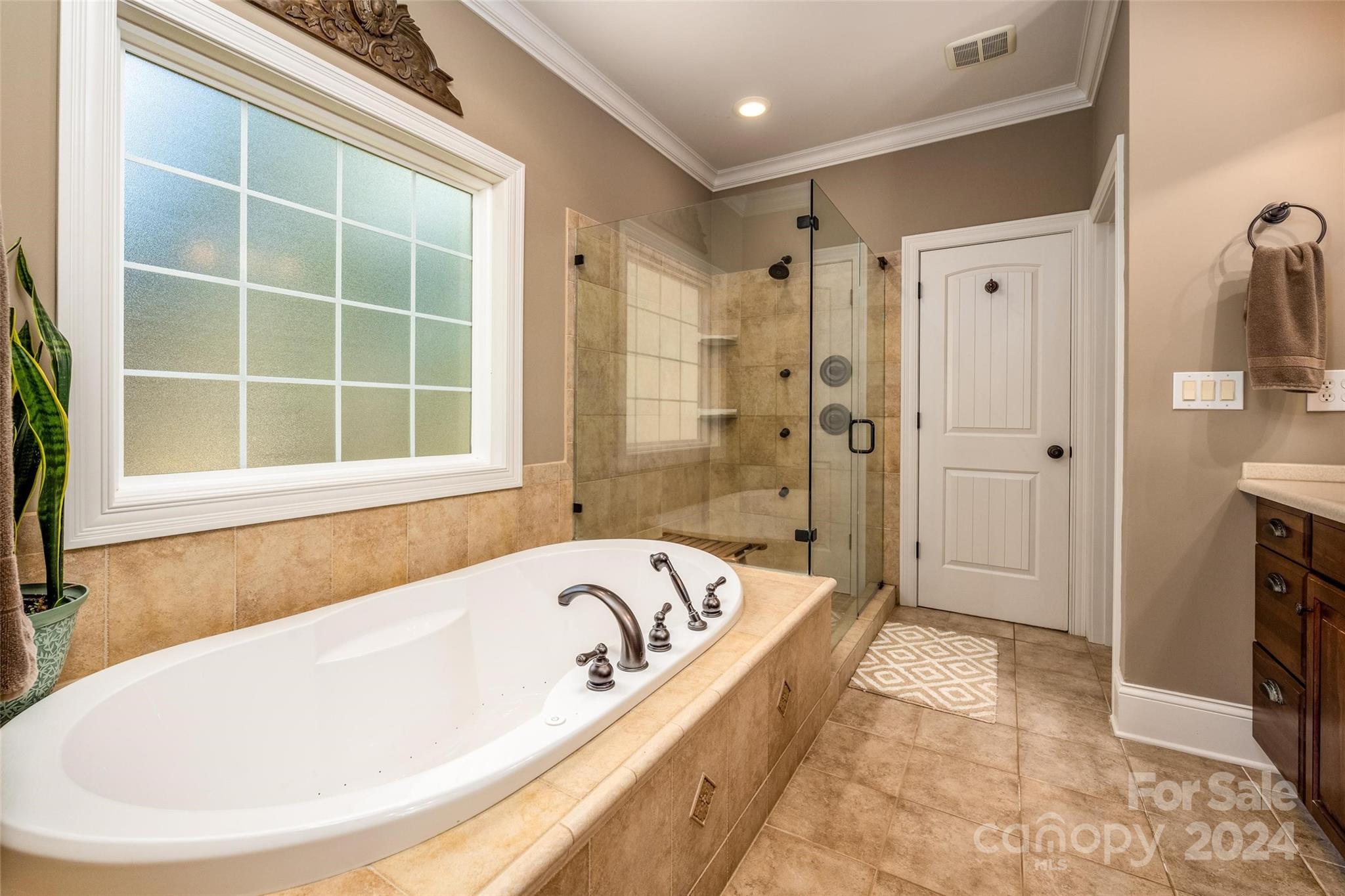 Lakepointe North - Residential