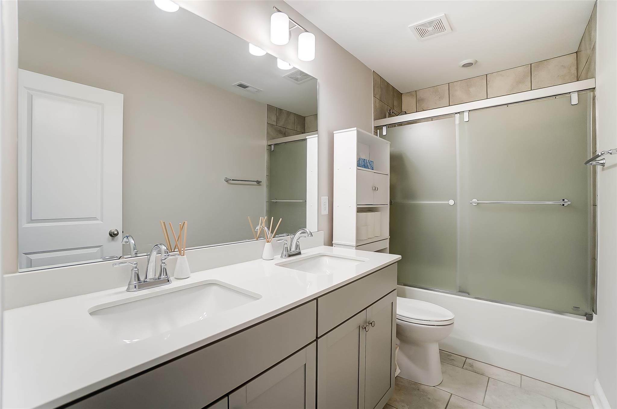 Paddlers Cove - Residential