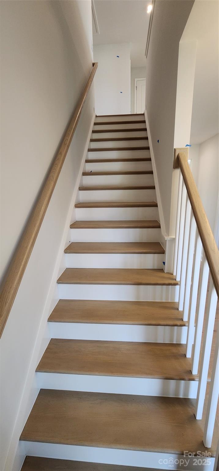 Lakeside Glen - Residential