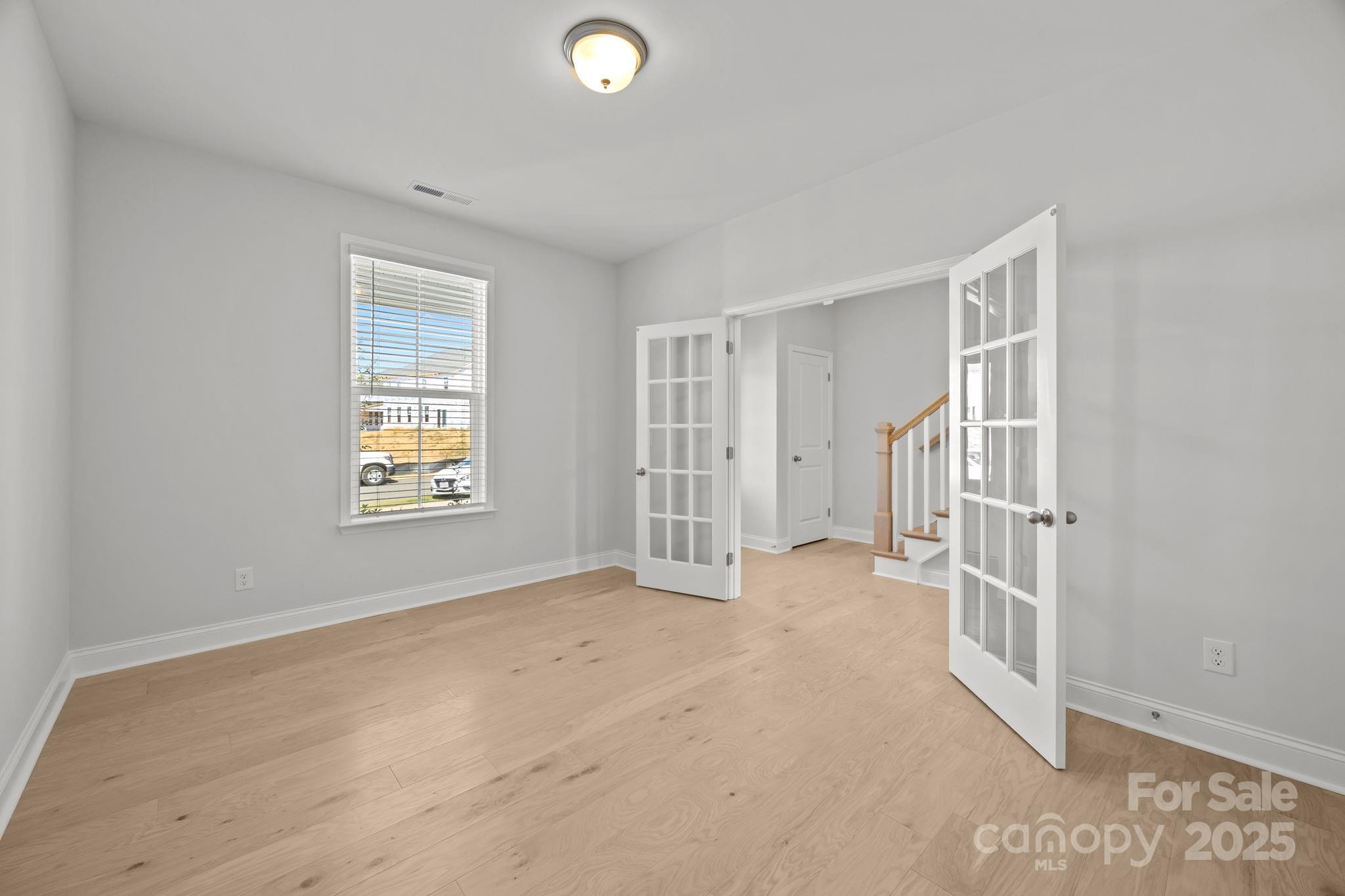 Lakeside Glen - Residential