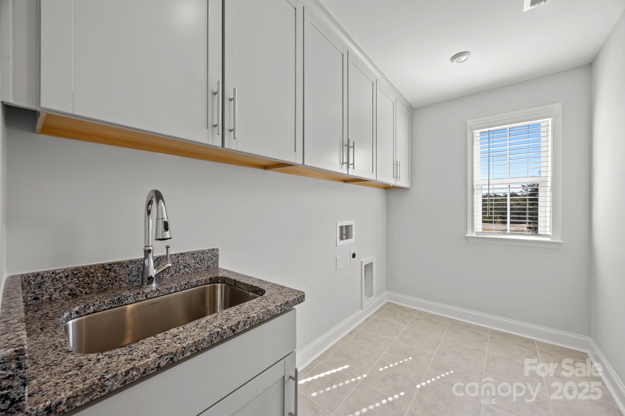 Lakeside Glen - Residential