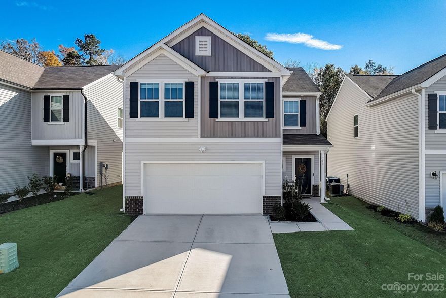 Motivated sellers!! Welcome to your dream home! This stunning 2022 construction boasts 3 bedrooms and 2.5 bathrooms, offering both space and comfort The seamless design effortlessly combines the kitchen and living room, creating an inviting open-concept layout that is perfect for entertaining. The kitchen features stainless steel appliances that perfectly complement the sleek and modern aesthetic. With granite countertops, meal preparation becomes a pleasure as you work on surfaces that blend beauty and functionality seamlessly. The gray and white tones of the interior design offer a neutral palette that serves as a canvas for your personal touches and furnishings. As you approach the property, you'll be greeted by a covered front patio that not only enhances the curb appeal but also provides a cozy outdoor space for relaxation.  The fenced in back yard add value to personal space while offering an oasis for relaxion.  You don't want to miss this one... Schedule your showing today!!