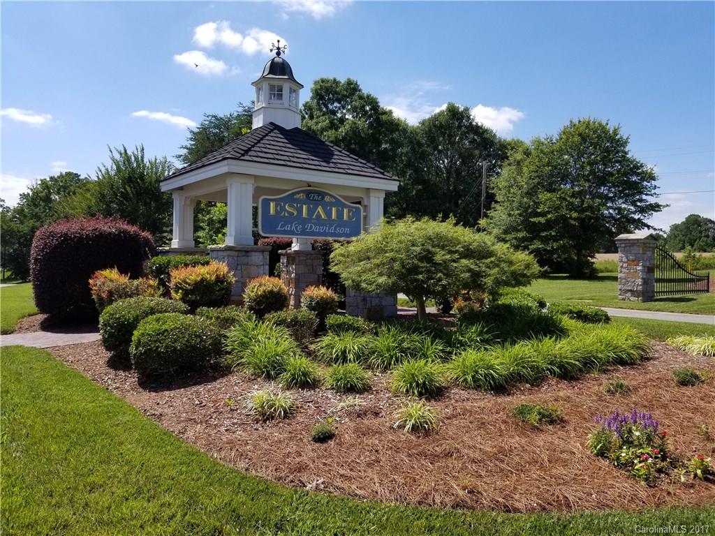 The Estate on Lake Davidson - Residential