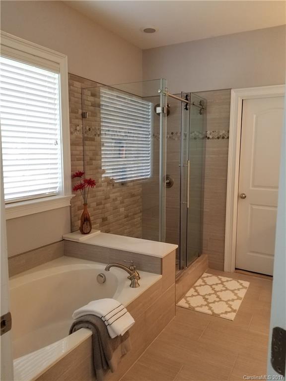 The Estate on Lake Davidson - Residential