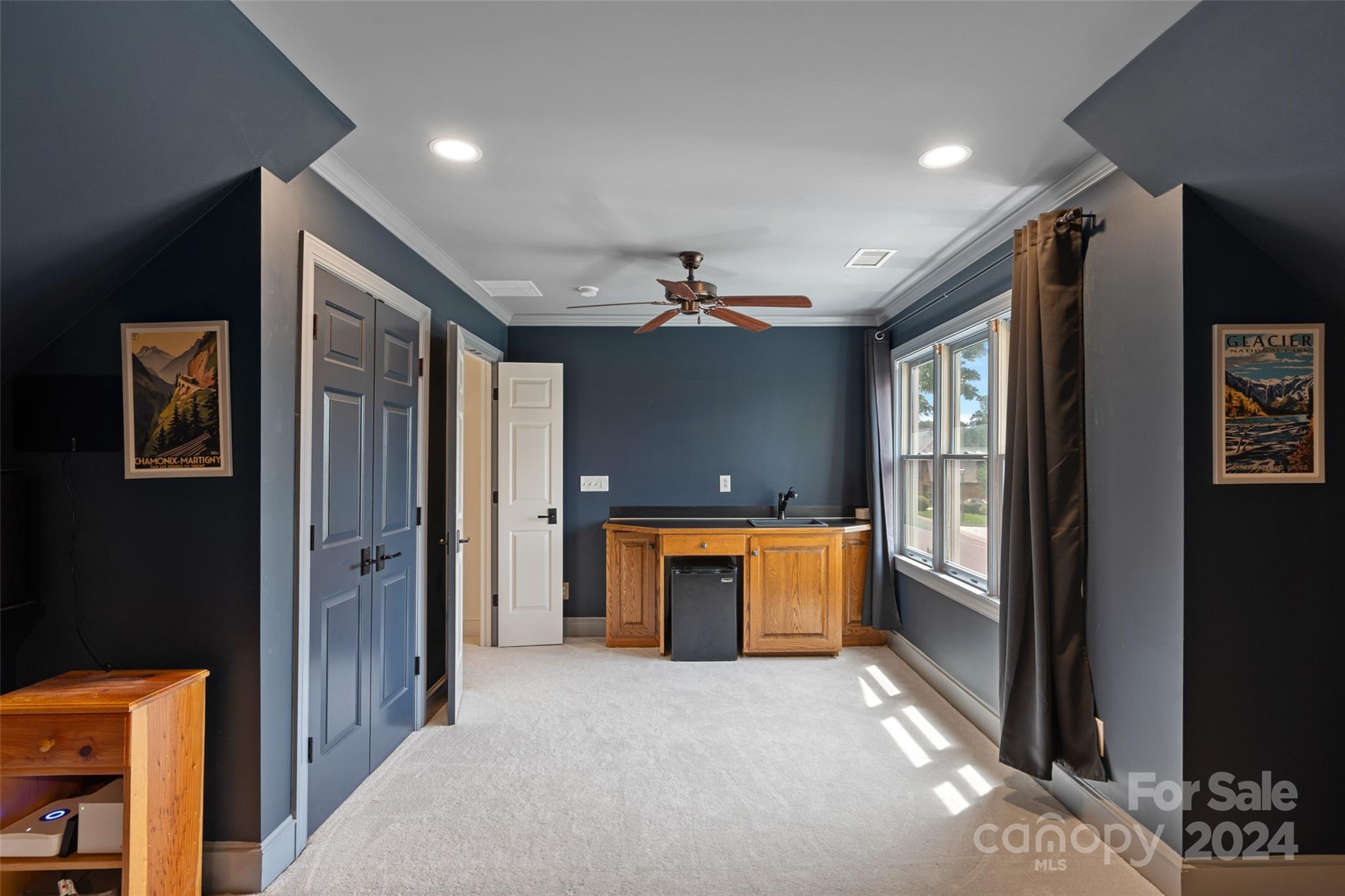 100 Norman Place - Residential