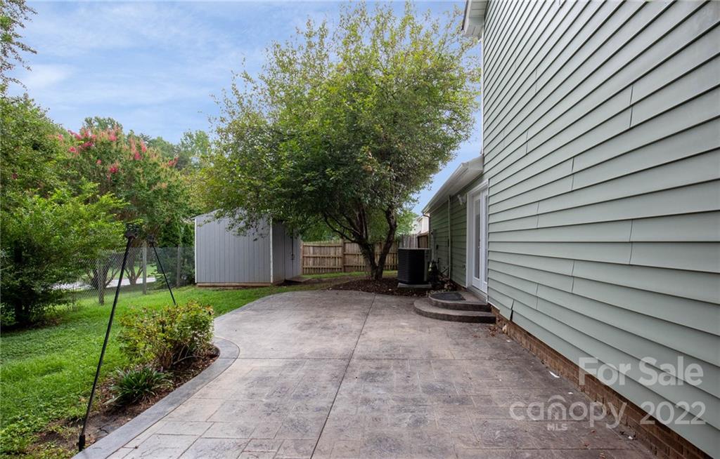 Governors Square - Residential