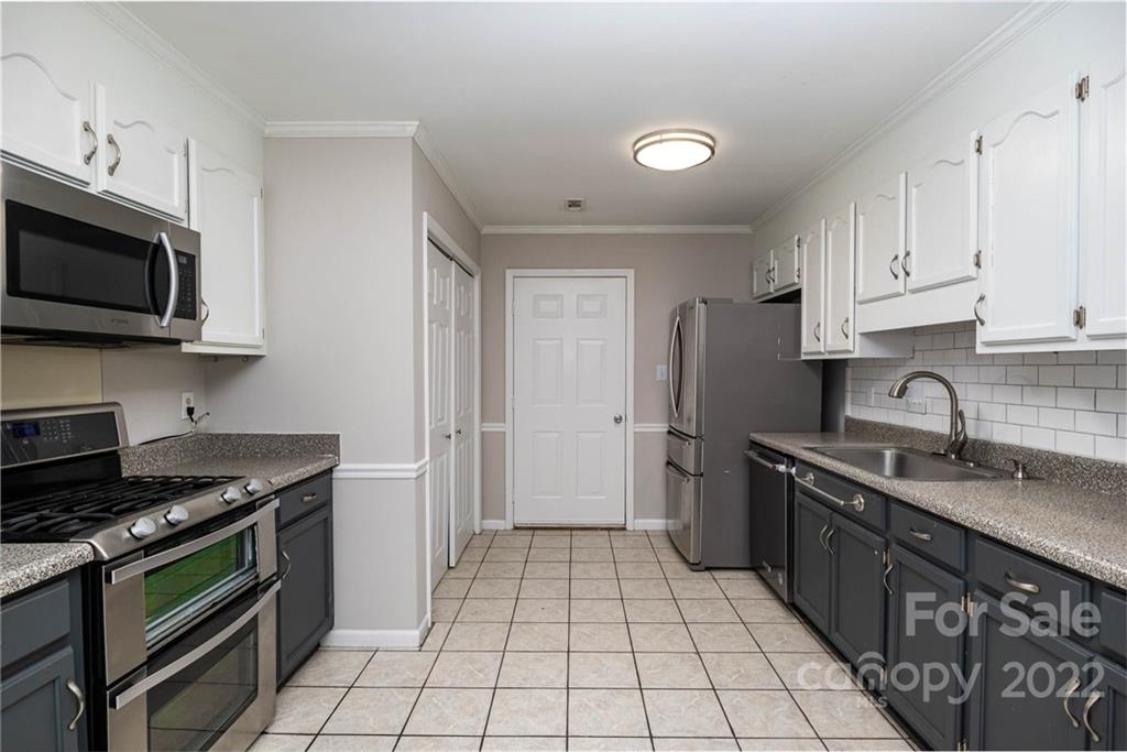 Governors Square - Residential