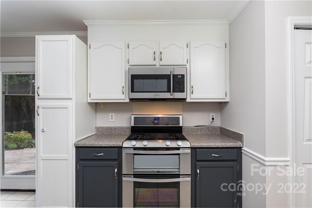 Governors Square - Residential