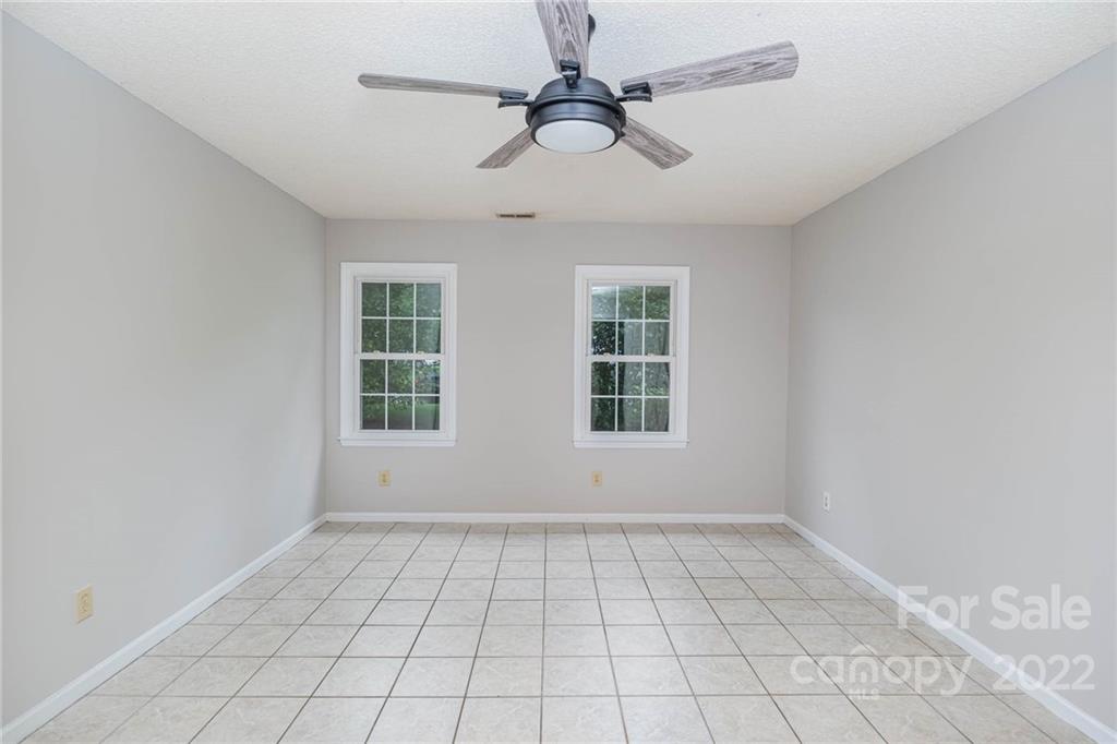 Governors Square - Residential