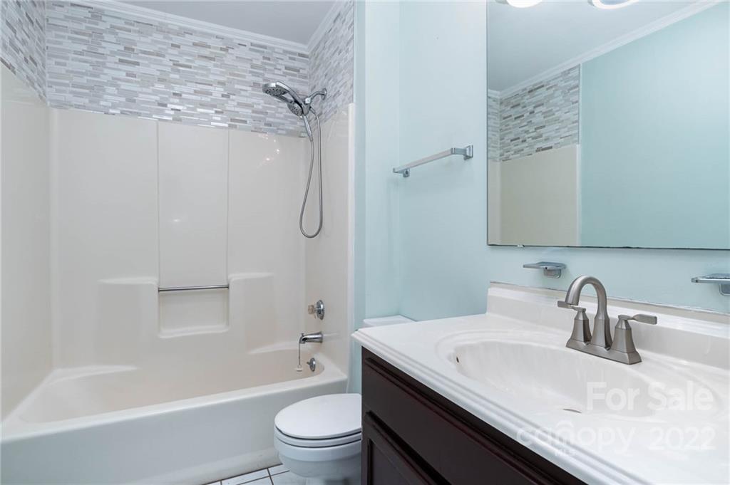 Governors Square - Residential