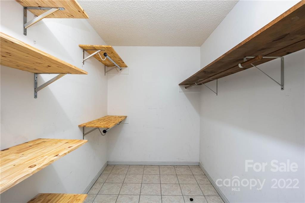 Governors Square - Residential