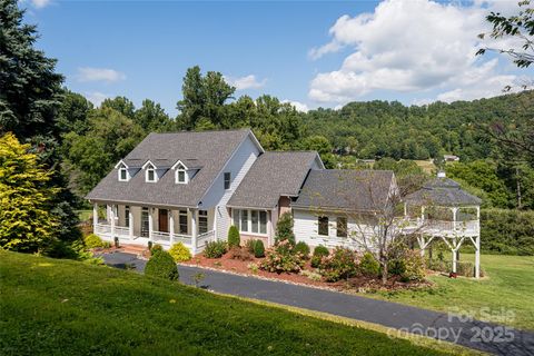 208 Parrish Farm Road Waynesville NC 28786