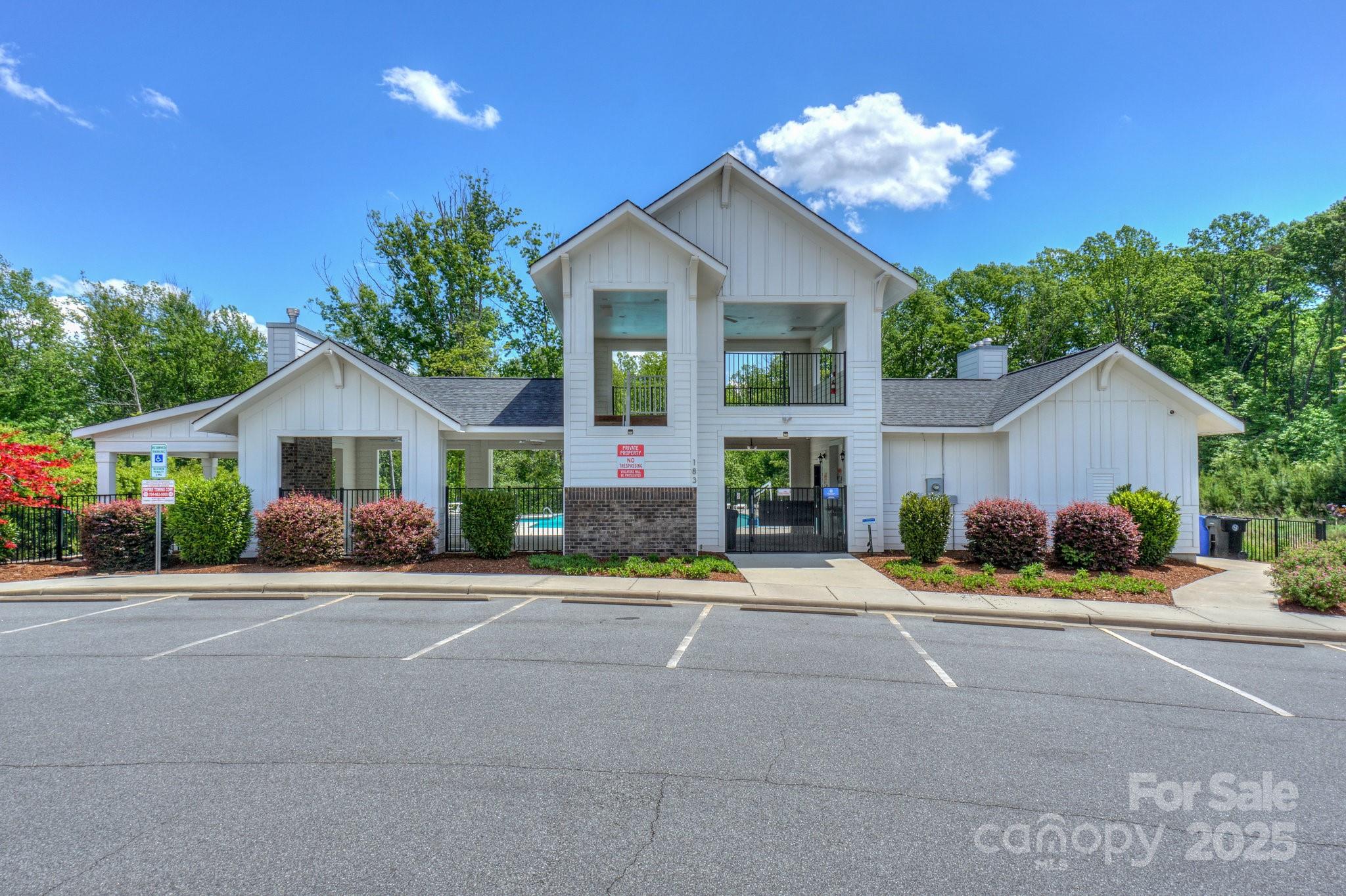 LakeWalk - Residential