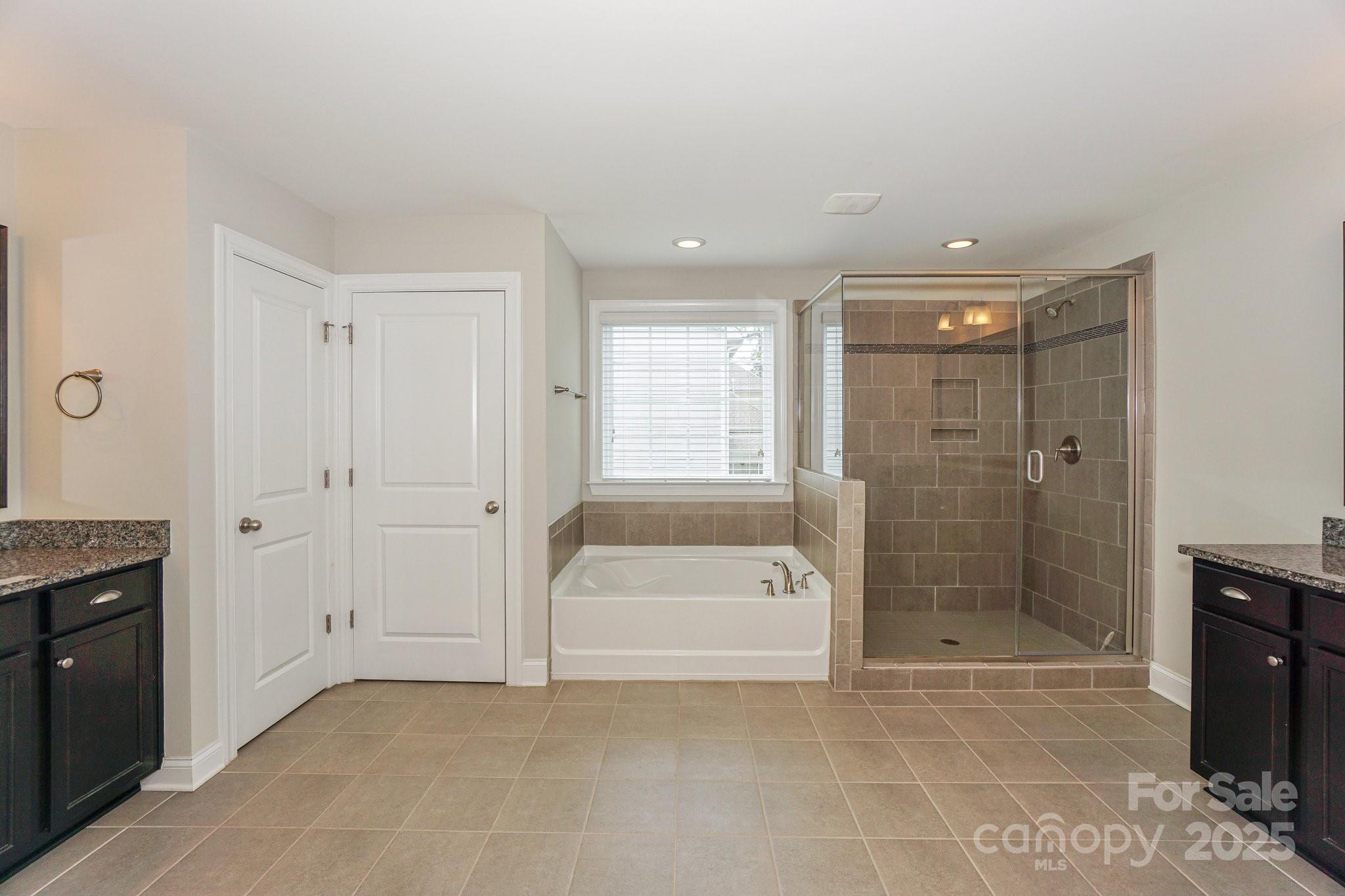 LakeWalk - Residential