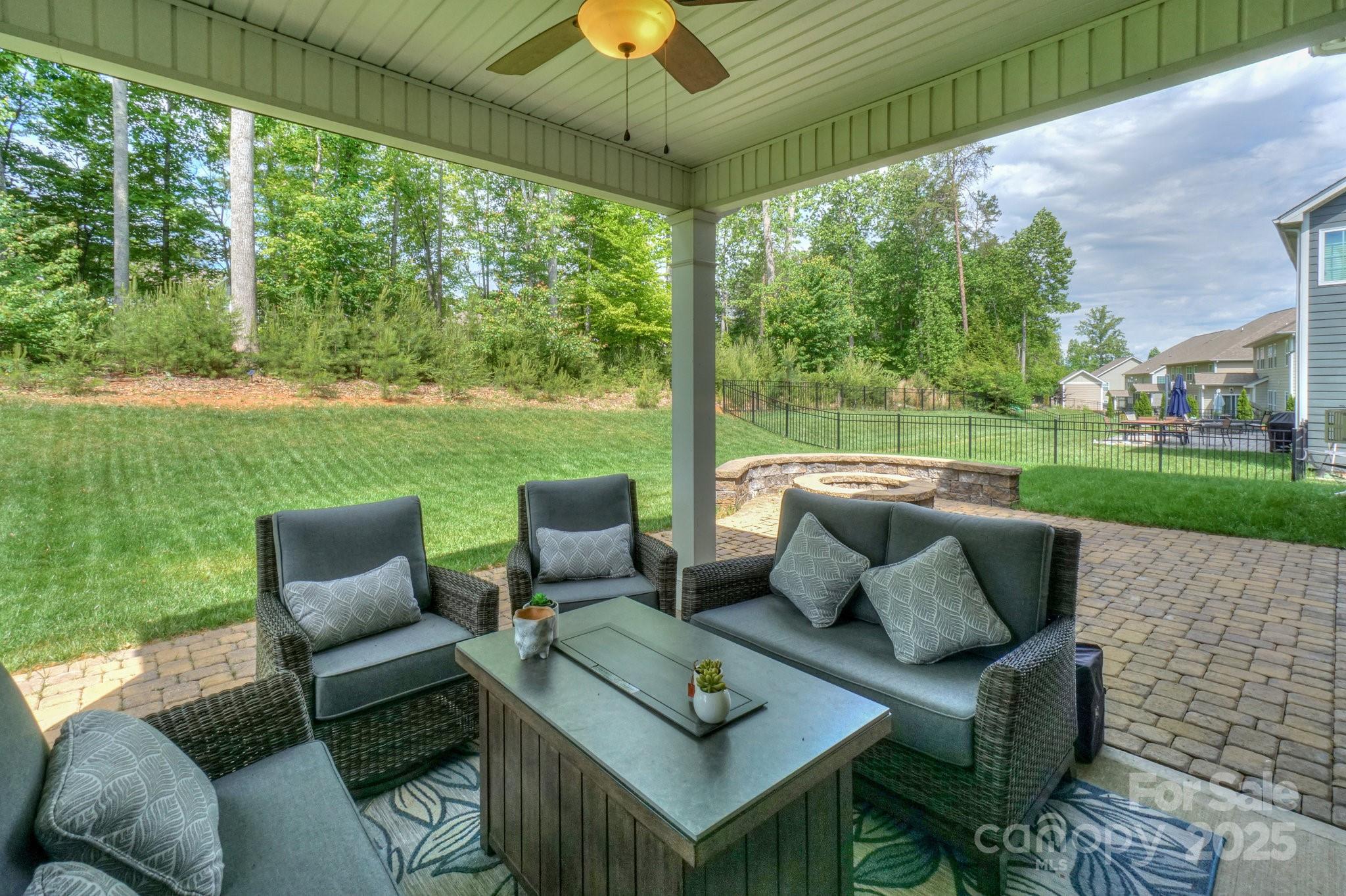 LakeWalk - Residential