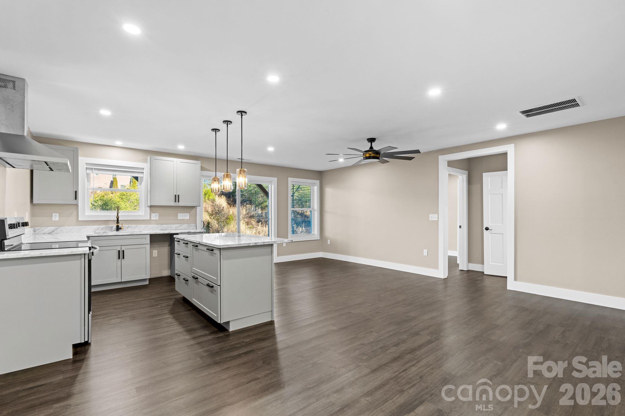 Hawks Cove - Residential