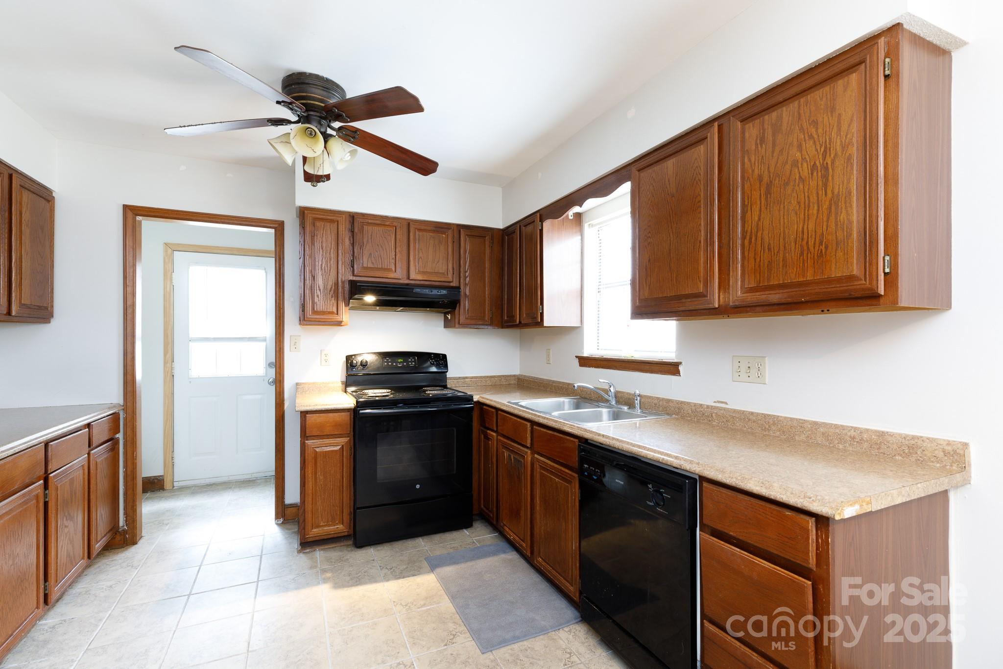 Country Oaks - Residential