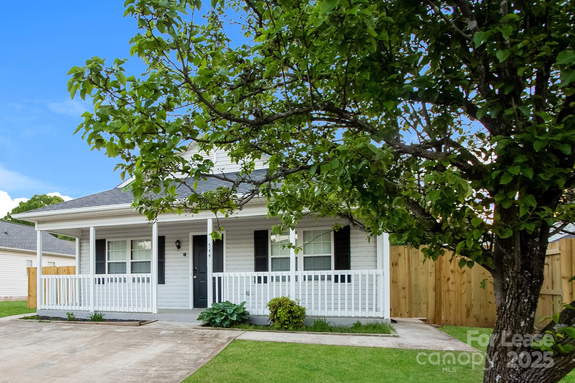 Tarlton Downs - Residential Lease