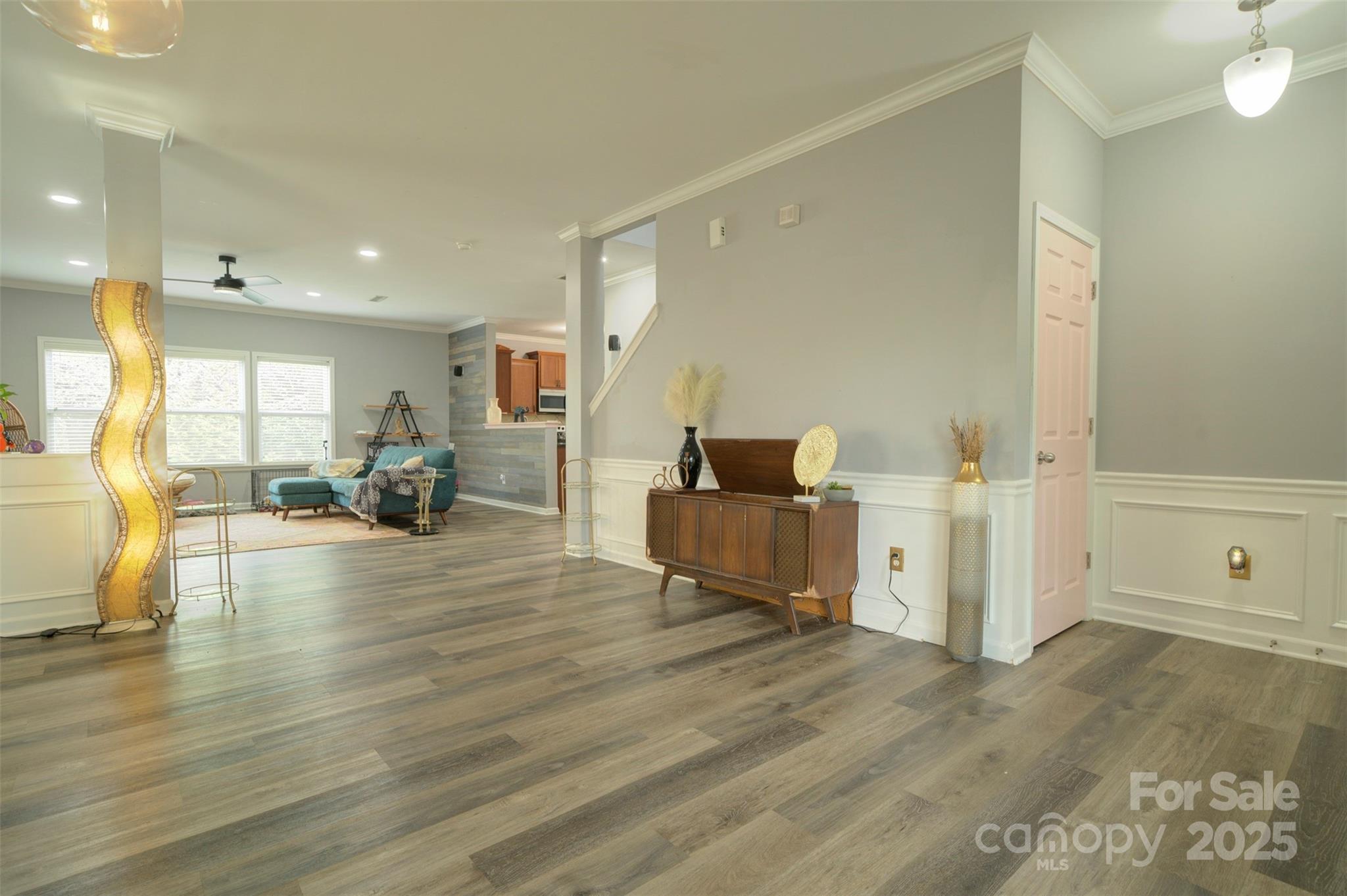 Regal Manor - Residential