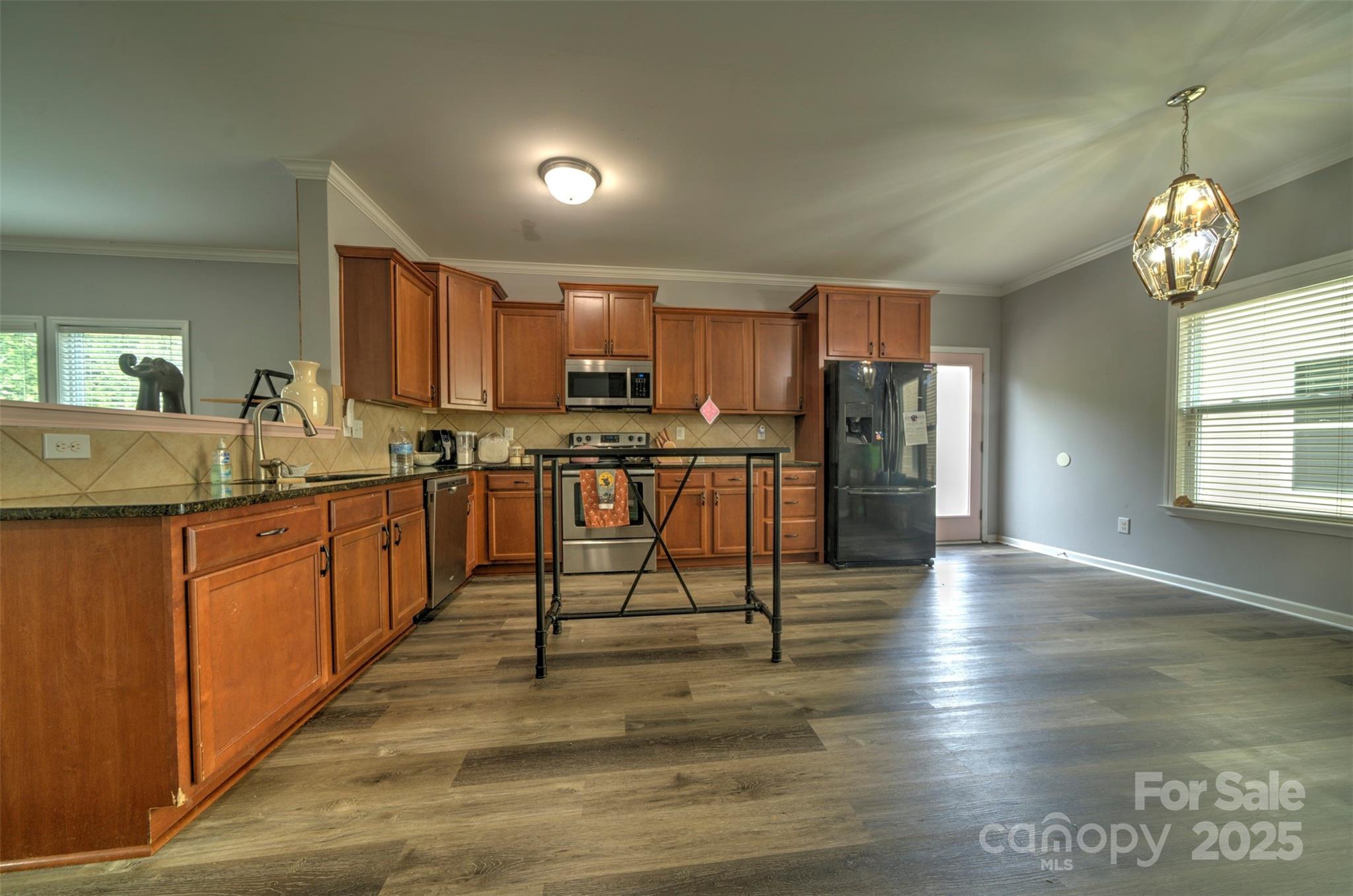 Regal Manor - Residential