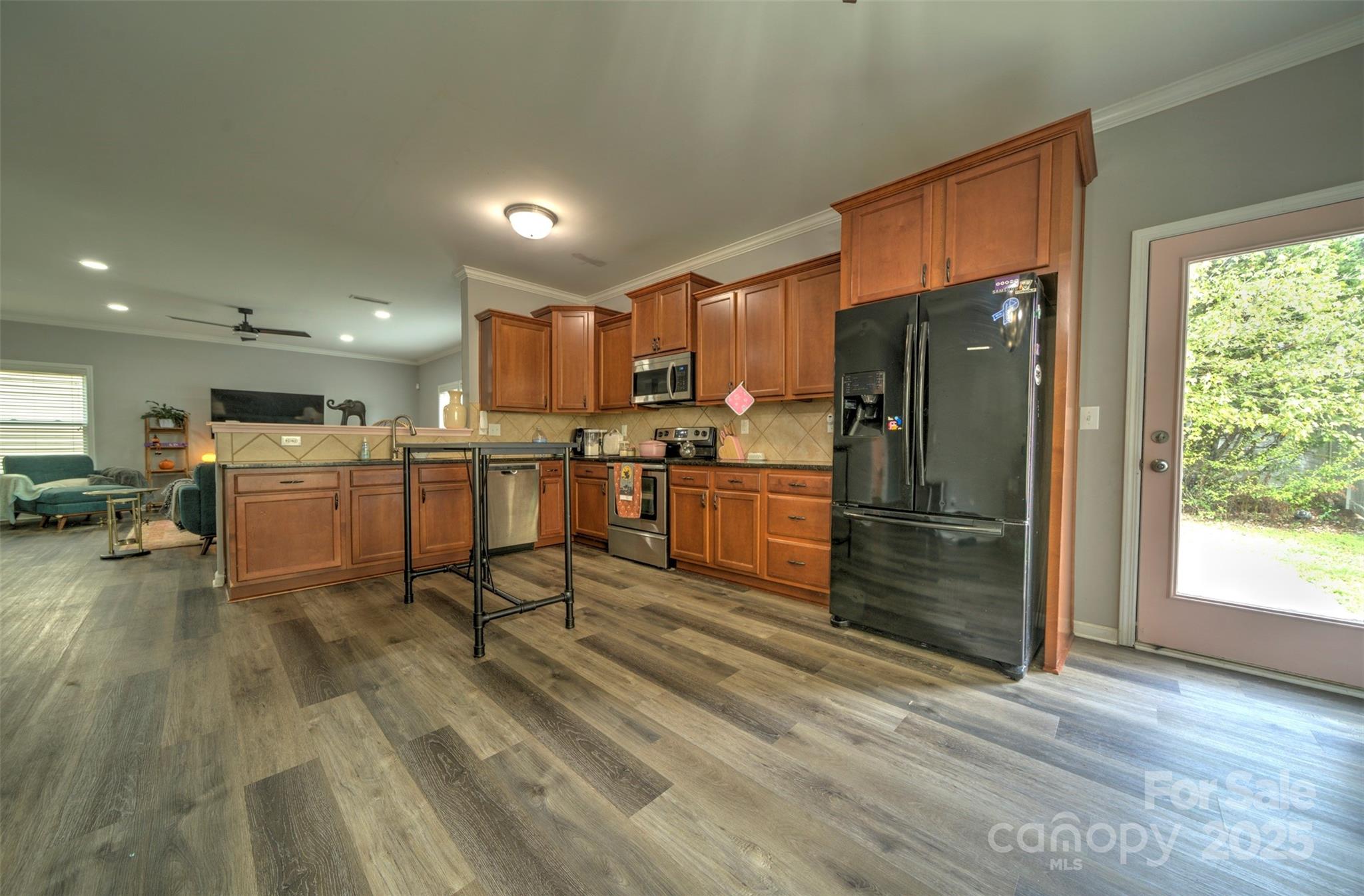 Regal Manor - Residential