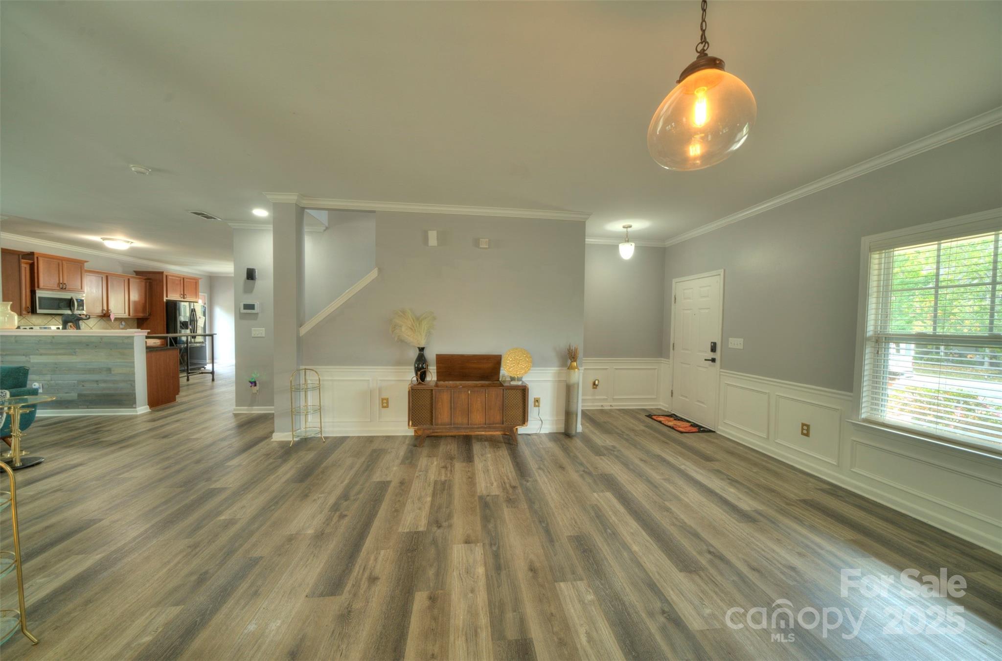 Regal Manor - Residential