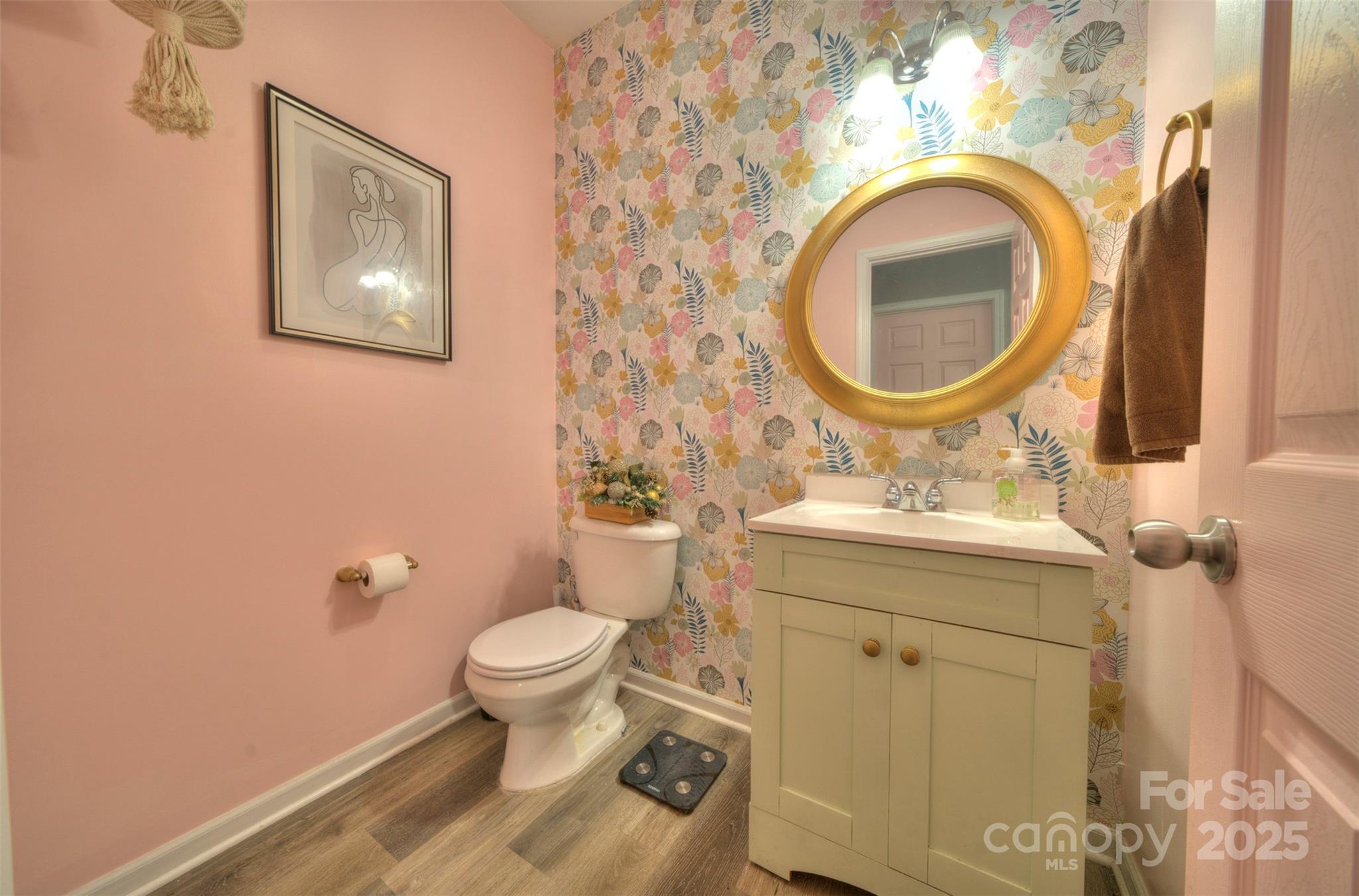 Regal Manor - Residential