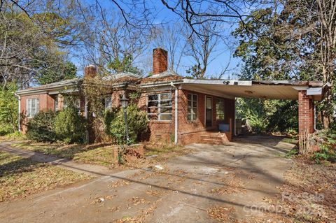 4928 Twin Drive Charlotte NC 28269