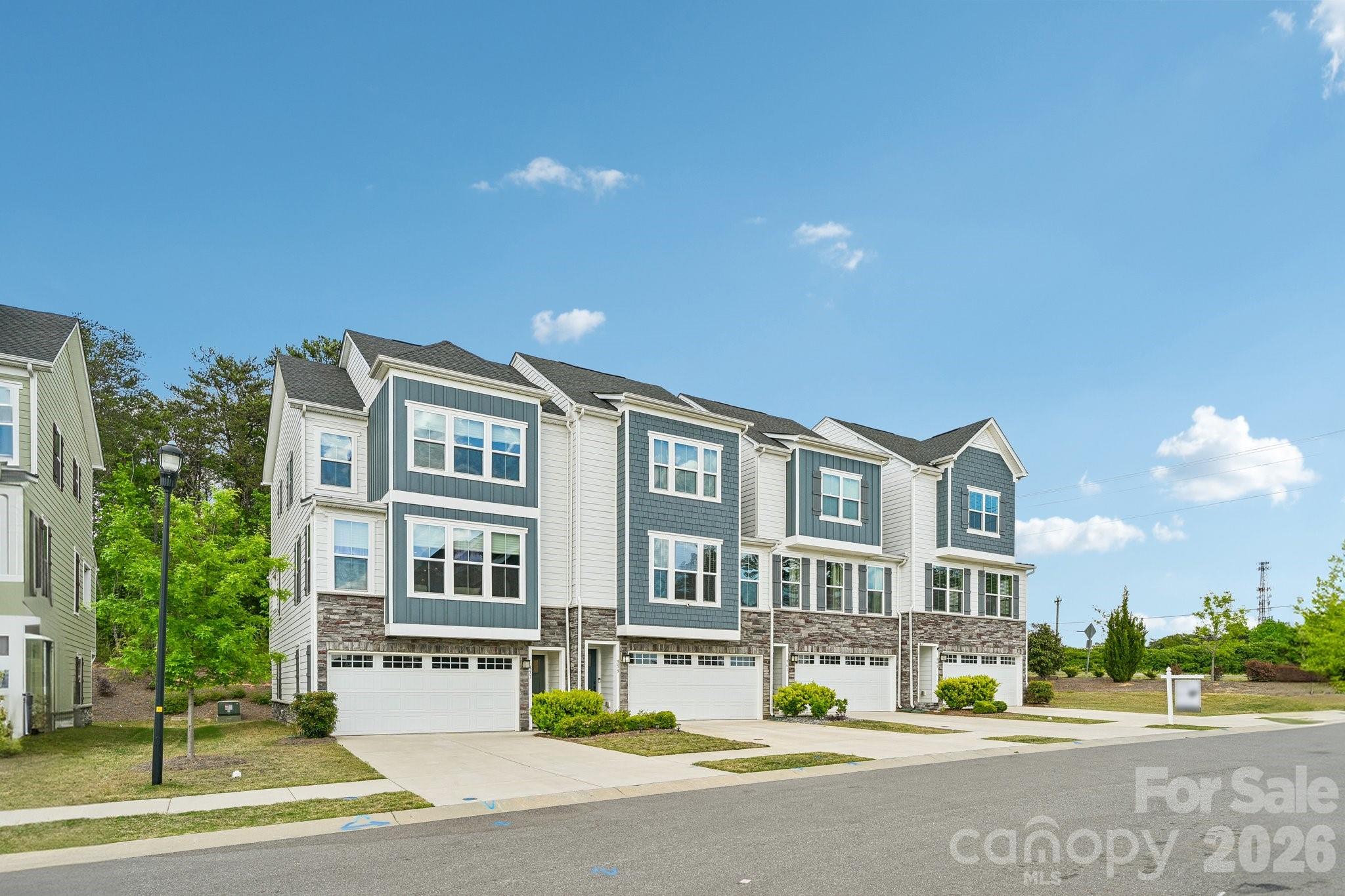 957 Portrush Lane