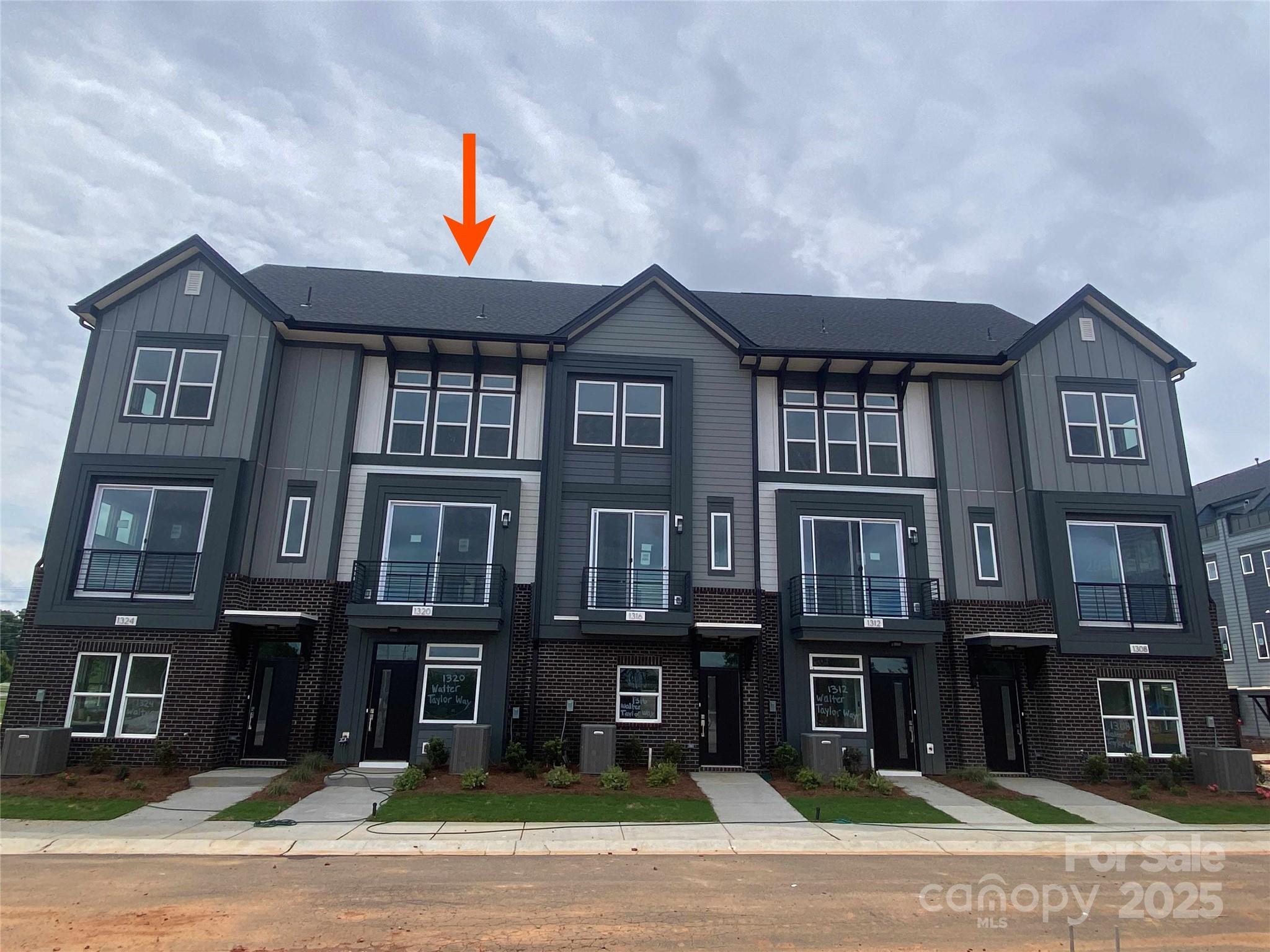 1320 Walter Taylor Way EQX0102