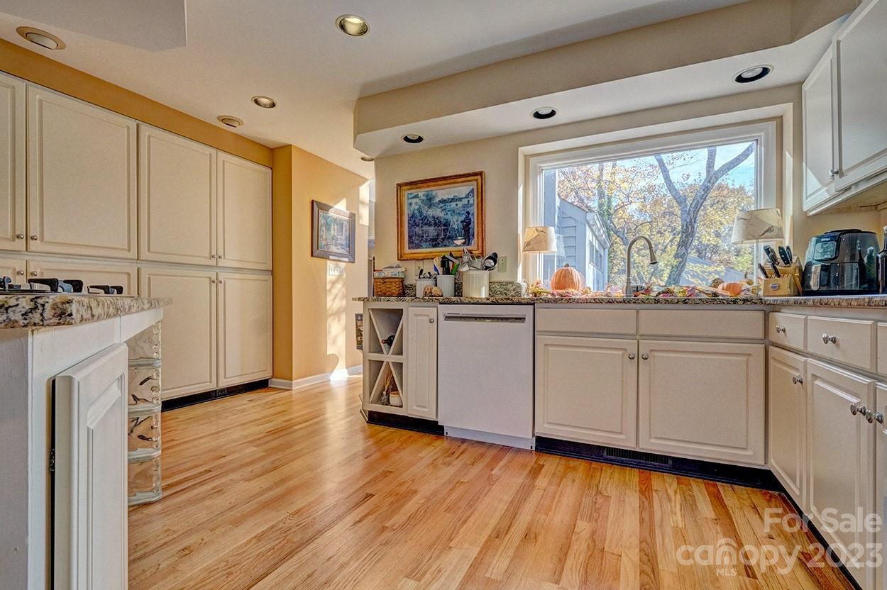 River Hills - Residential