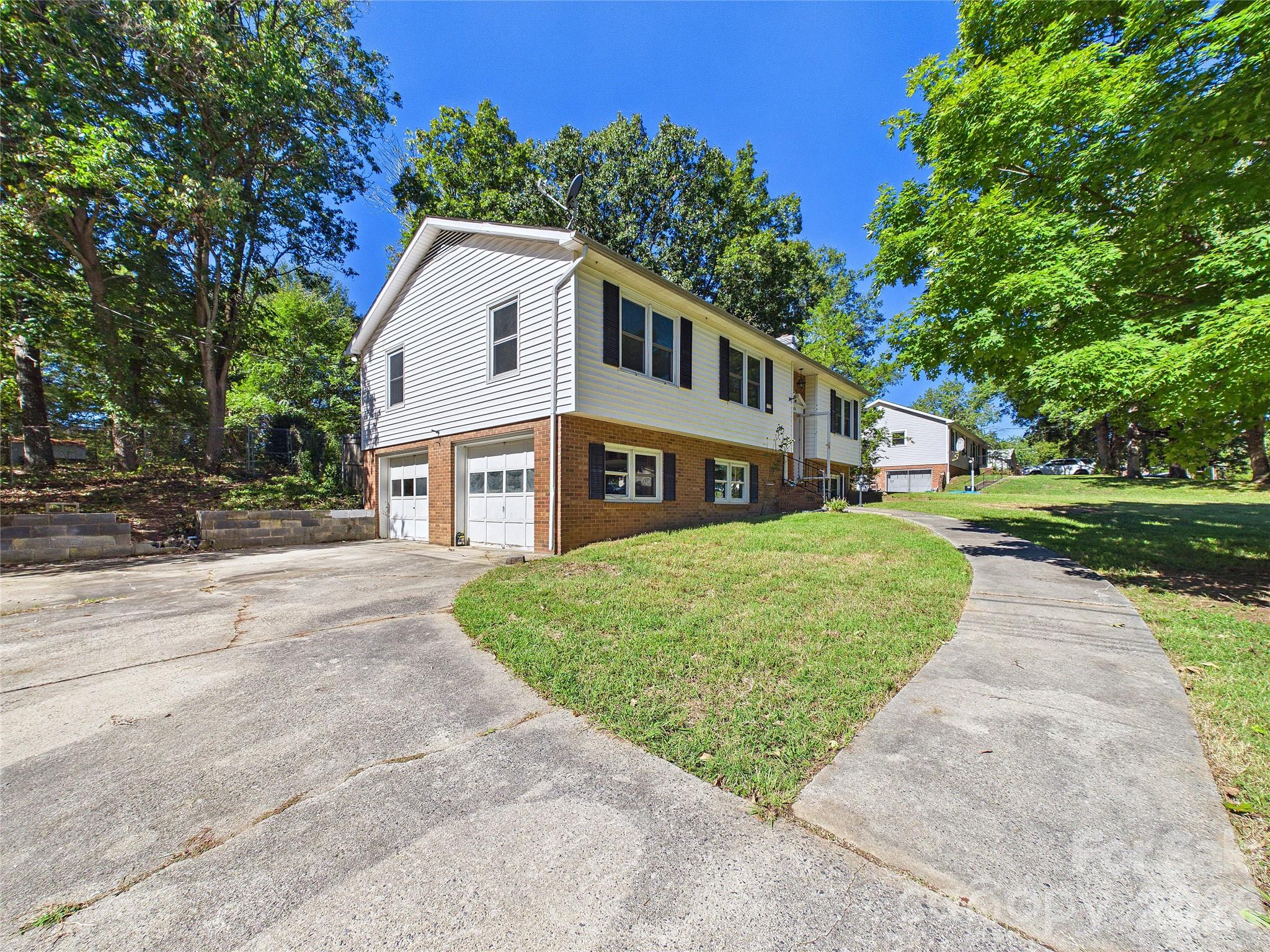 583 Brown Lee Drive SW