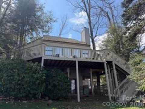 19 Lookout Loop Burnsville NC 28714