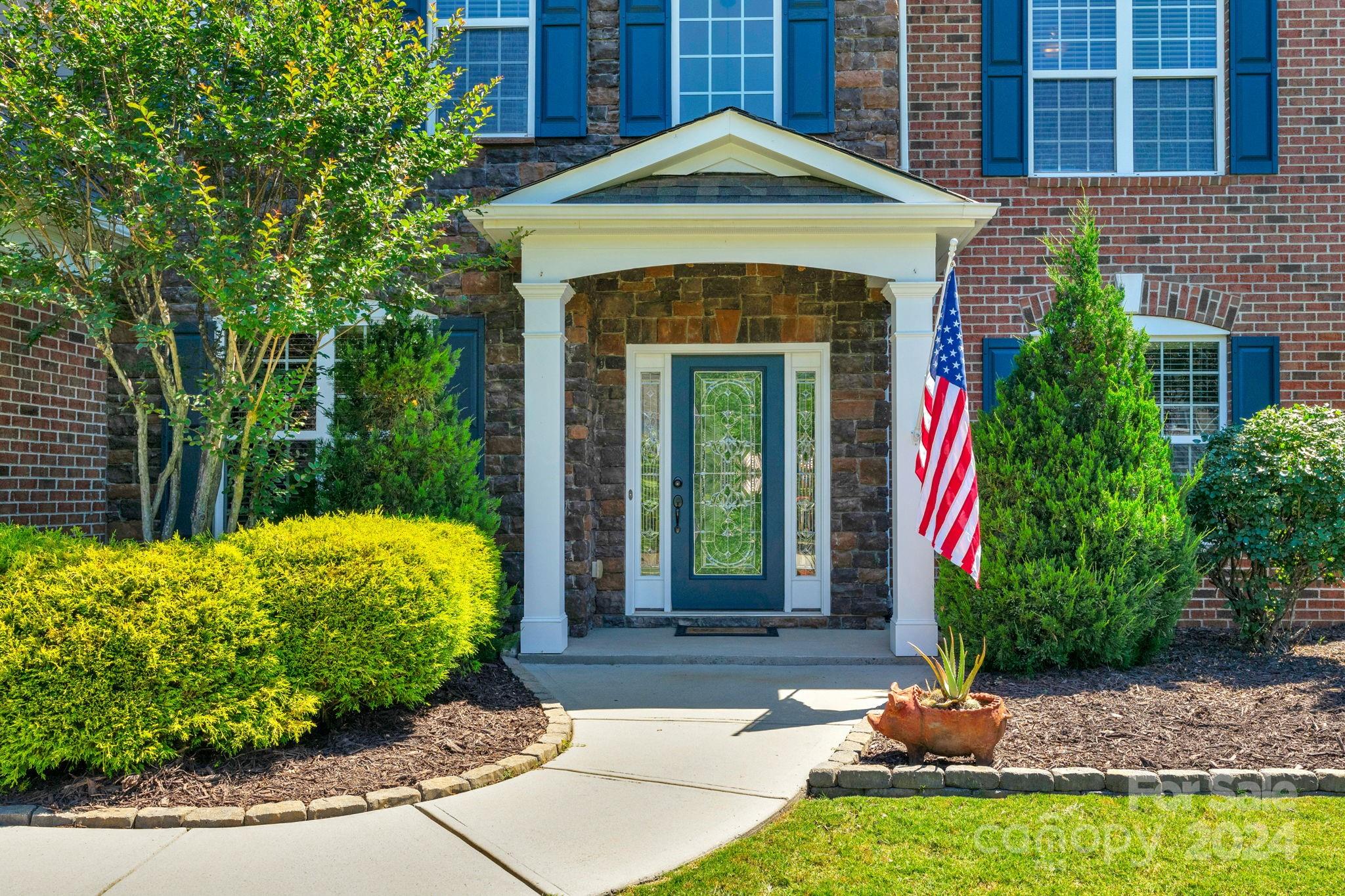 The Chimneys of Marvin - Residential