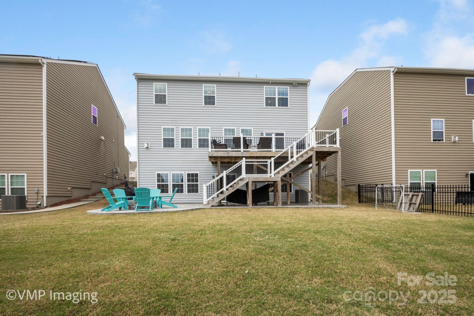 16038 Harbor Hill Drive
