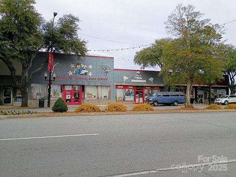 138 & 140 W Main Street Forest City NC 28043