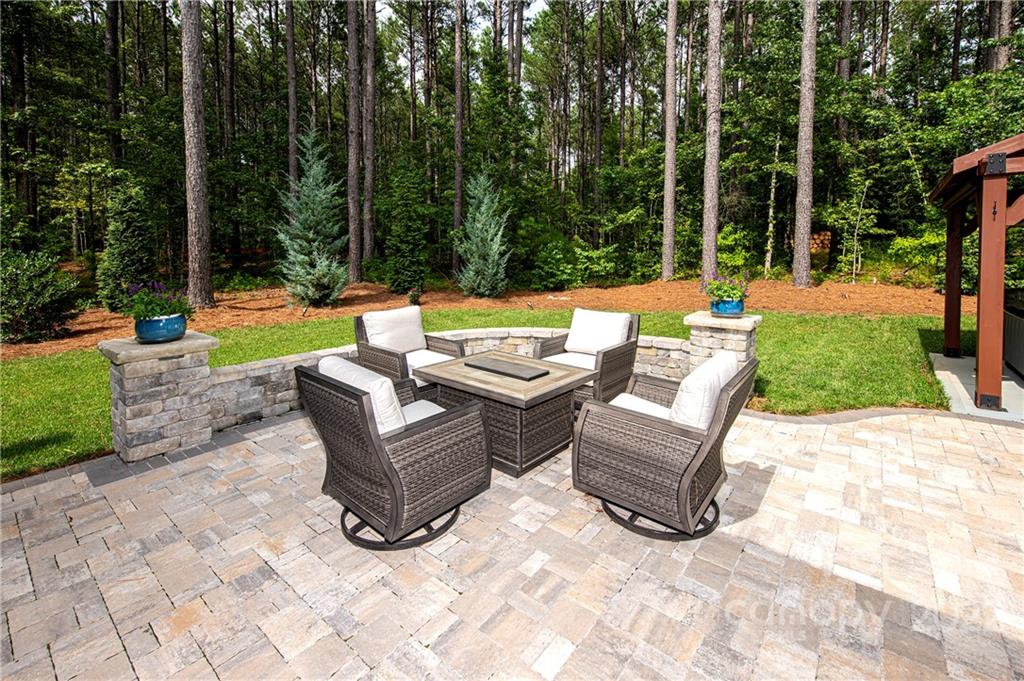 Riverchase Estates - Residential