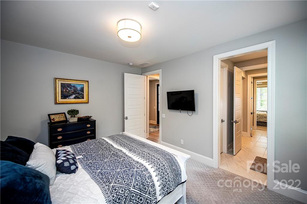 Riverchase Estates - Residential