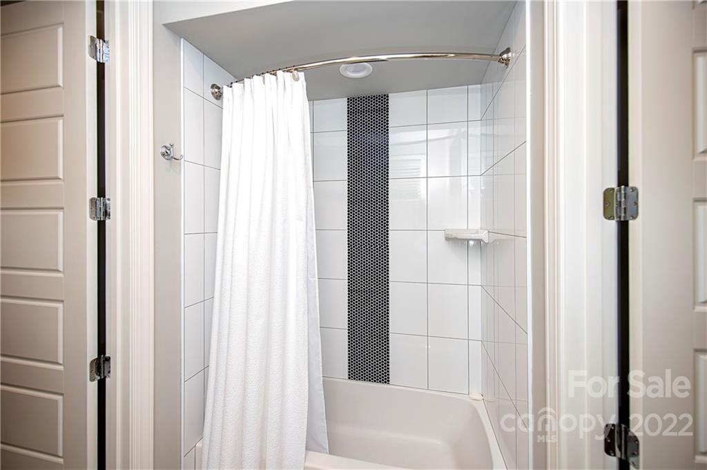 Riverchase Estates - Residential