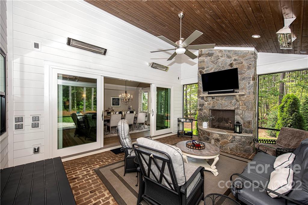 Riverchase Estates - Residential