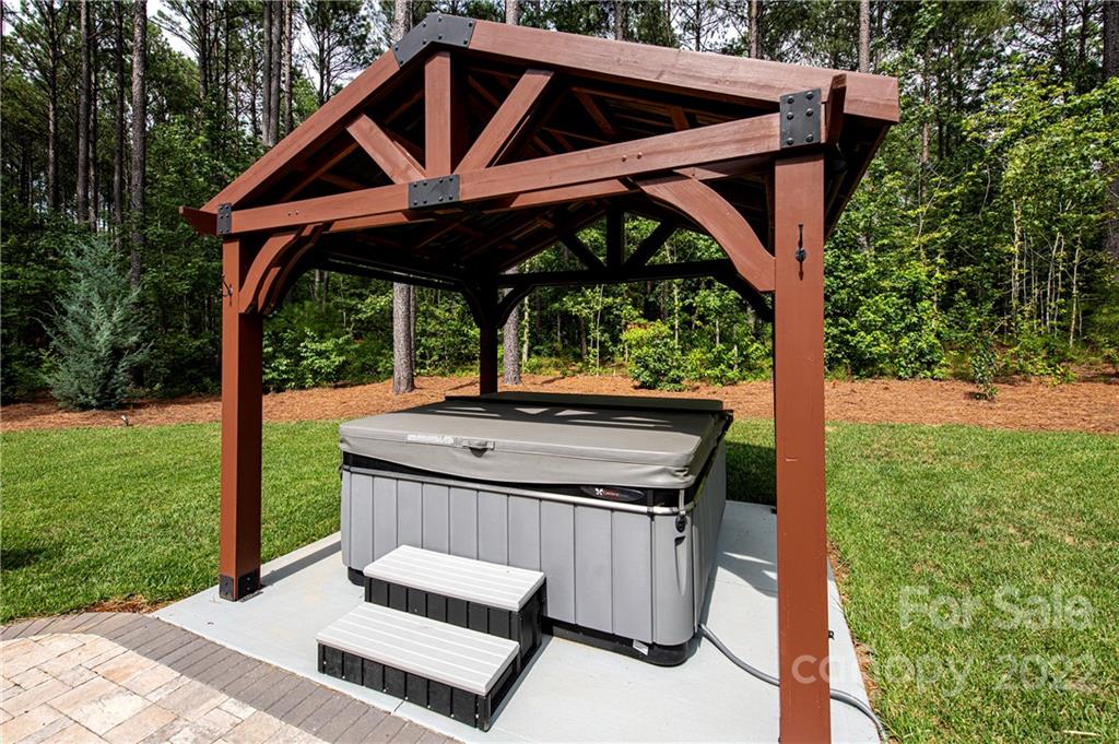 Riverchase Estates - Residential