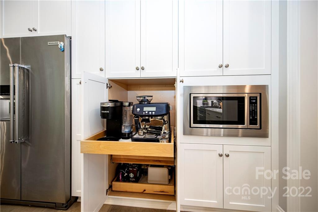 Riverchase Estates - Residential