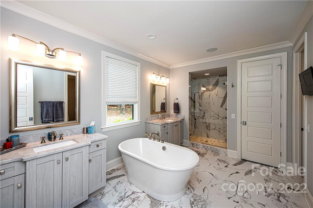 Riverchase Estates - Residential