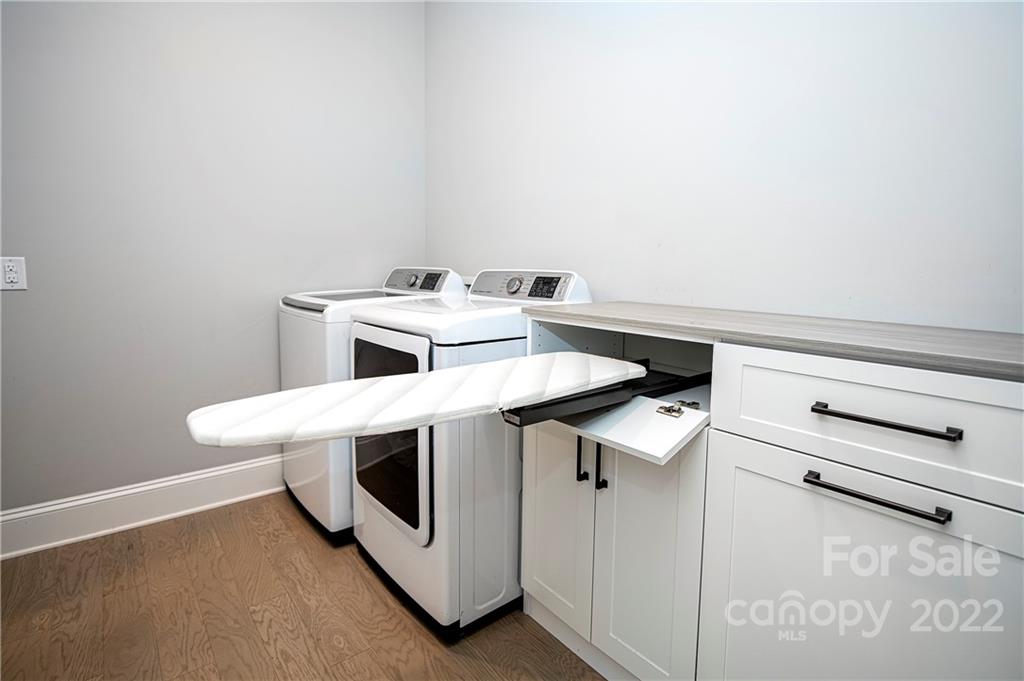 Riverchase Estates - Residential