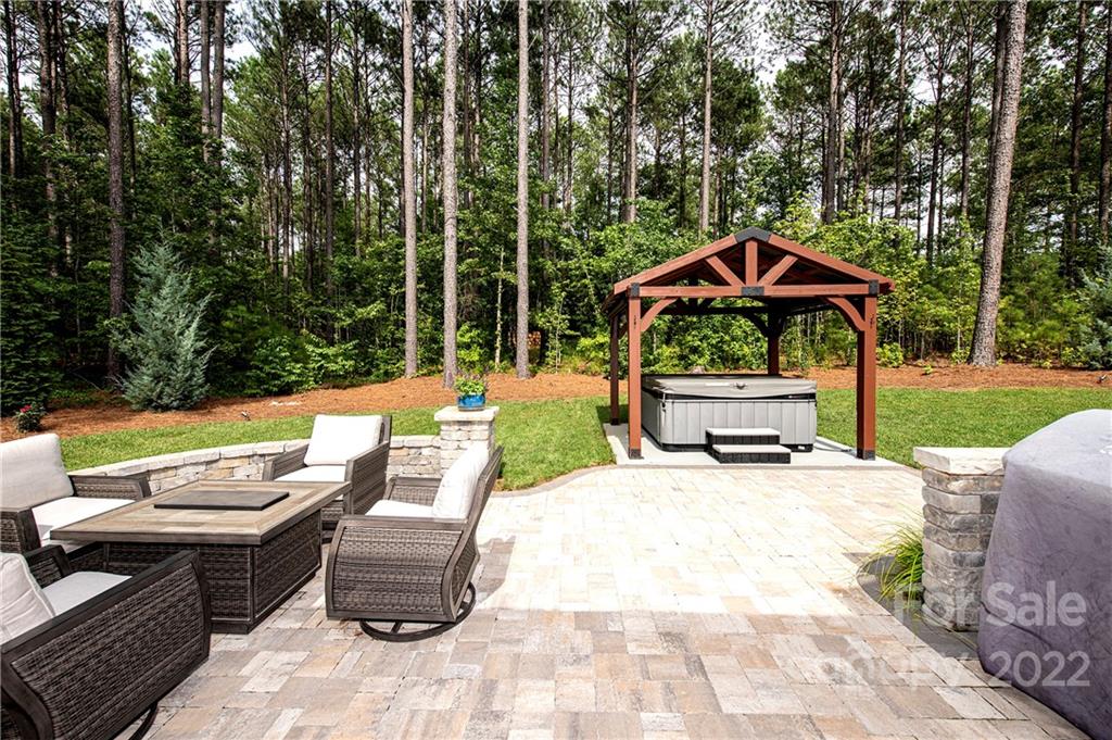 Riverchase Estates - Residential