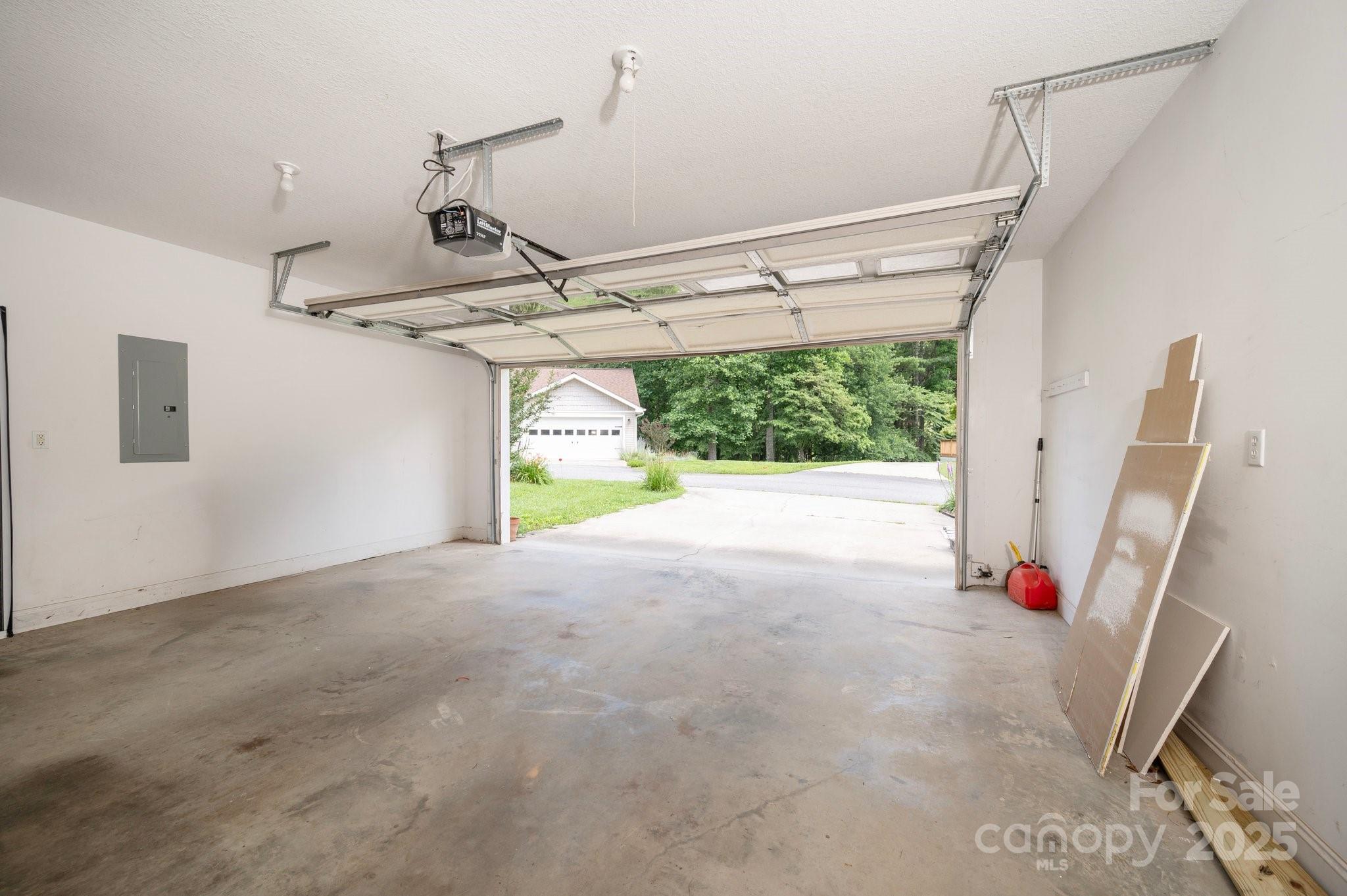 Honeysuckle Hollow - Residential