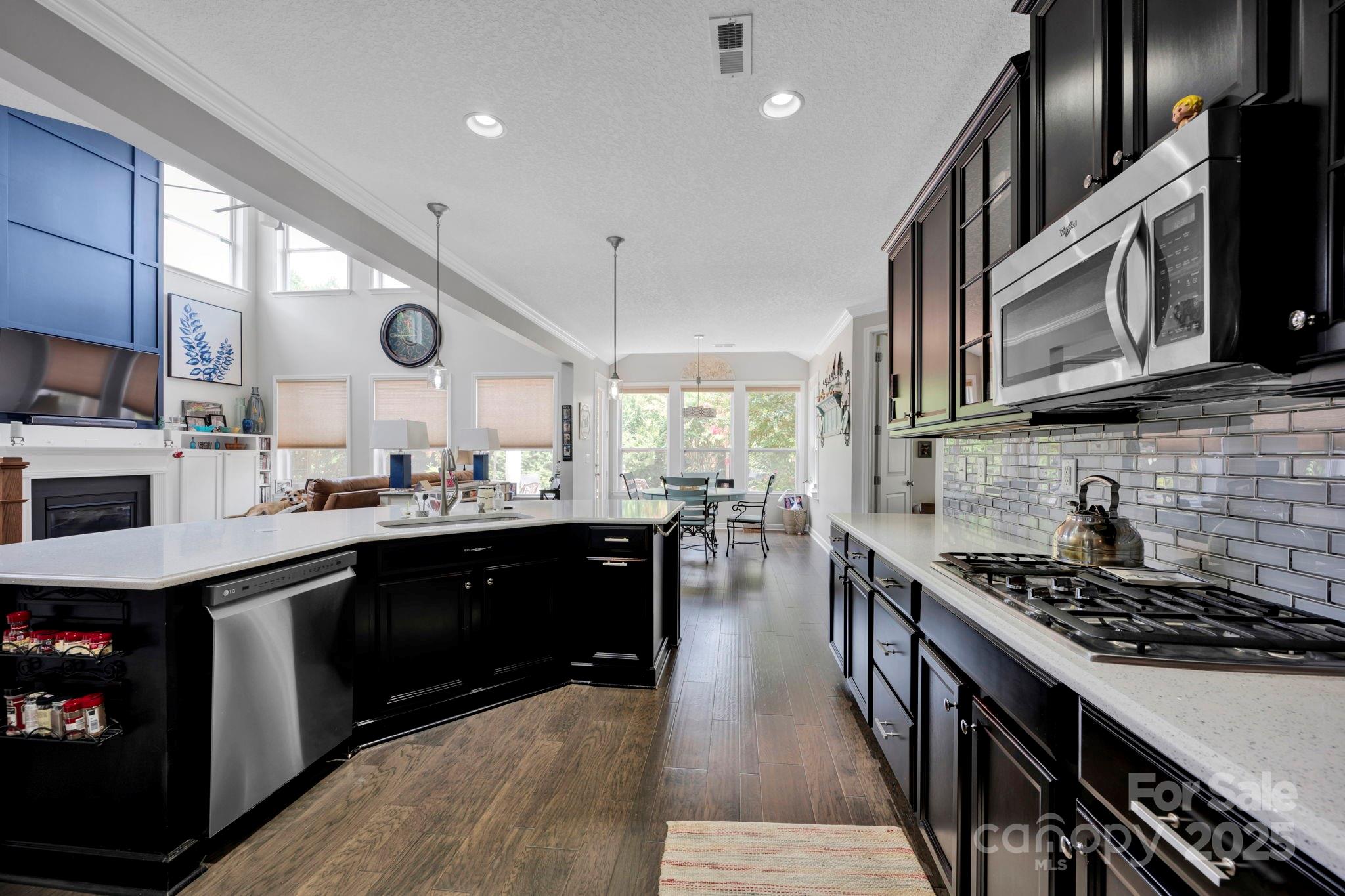 Shelly Woods - Residential