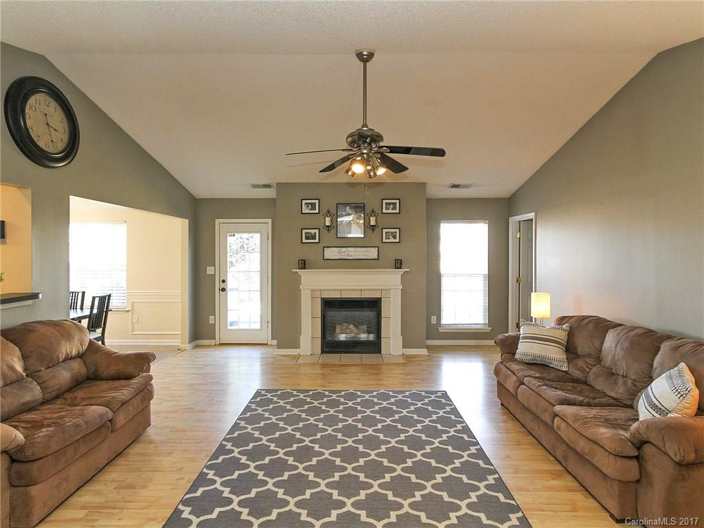 Houston Hills - Residential