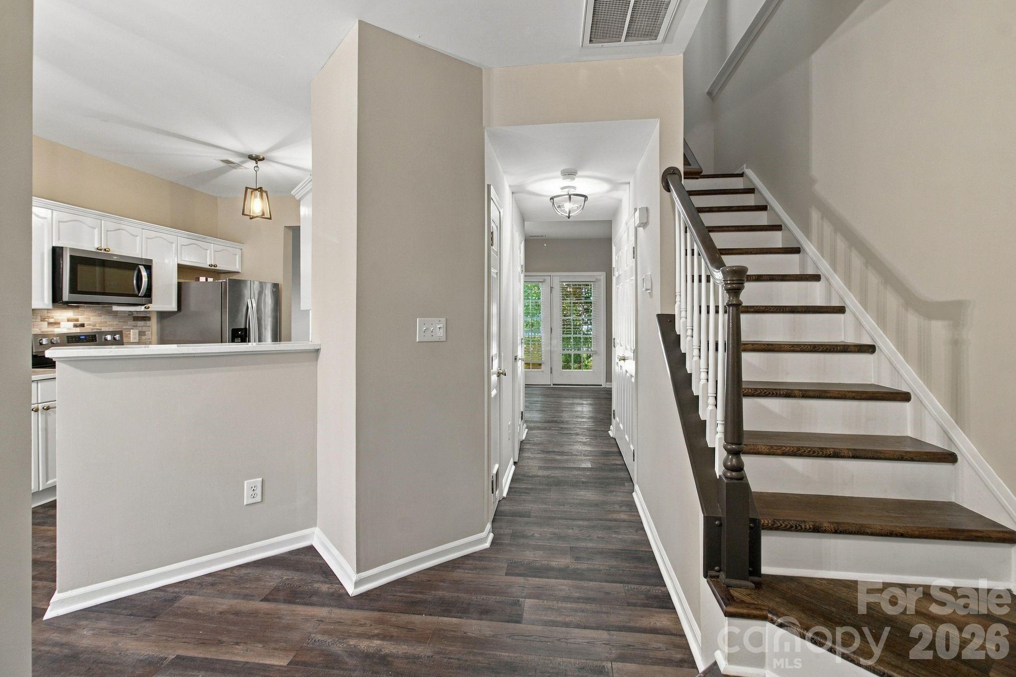 6032 Sapwood Court